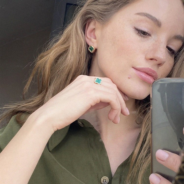 Серьги "Клевер" в желтом золоте (малахит) с06901 от ювелирного магазина Оникс - 5