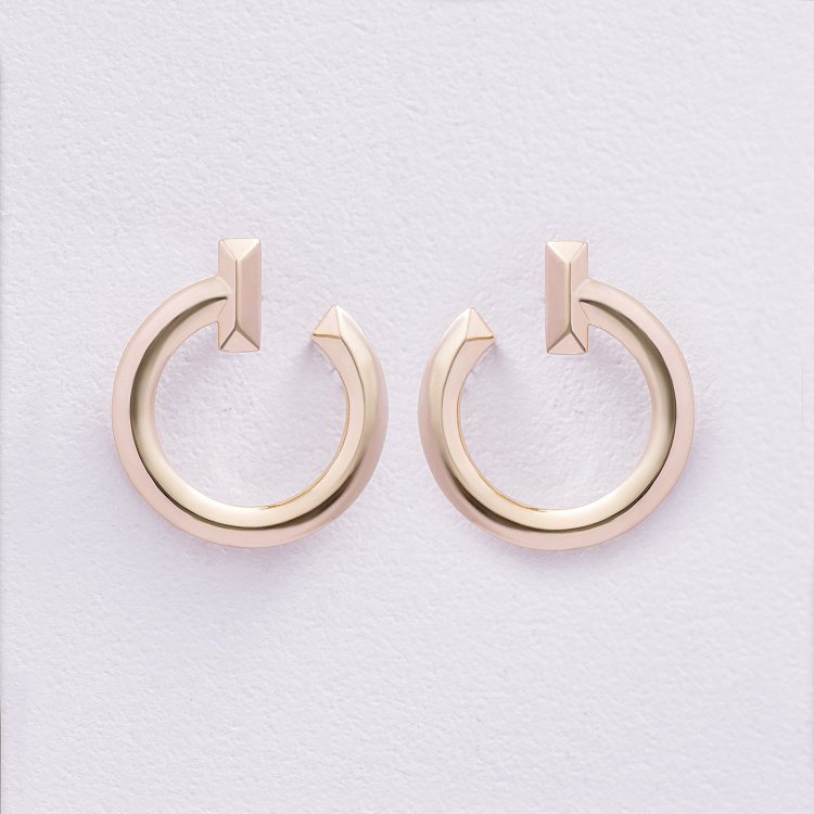 Сережки - пусети "Evelyn" у жовтому золоті с08657 від ювелірного магазину Онікс