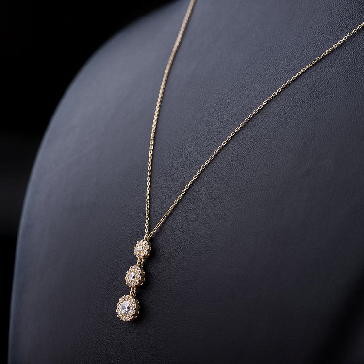 Золоте кольє з фіанітами кол00758 від ювелірного магазину Онікс