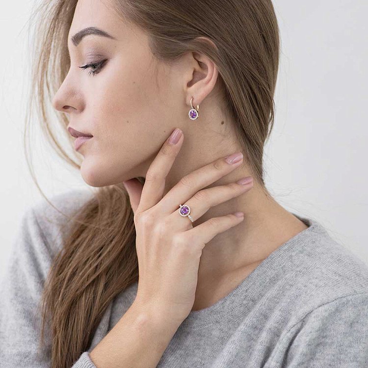 Золотые серьги с аметистом и фианитами 14048682 от ювелирного магазина Оникс - 3