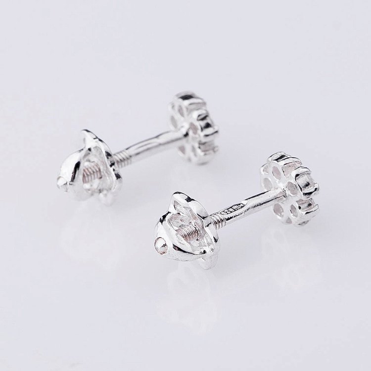 Серебряные серьги-гвоздики "Цветочки" с фианитами 121882 - 1 Серебряные серьги-гвоздики "Цветочки" с фианитами 121882 от ювелирного магазина Оникс - 1