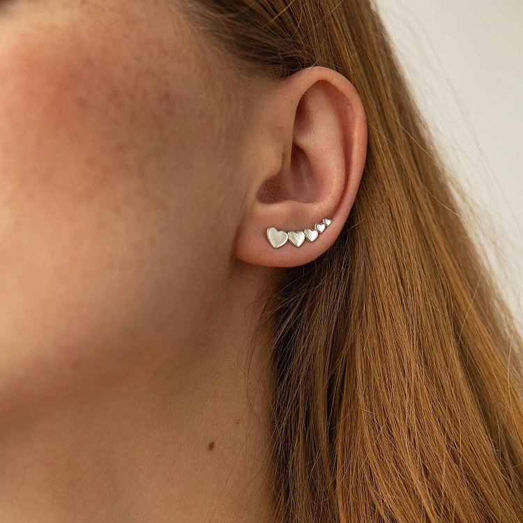 Серьги - клаймберы "Сердечки" в серебре 073110 от ювелирного магазина Оникс - 3