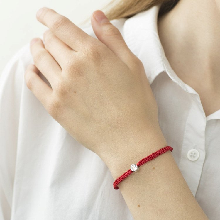 Браслет з червоною ниткою (фіаніт) 141298 від ювелірного магазину Онікс - 2