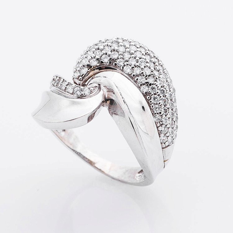 Золота каблучка з фіанітами к01520ж від ювелірного магазину Онікс