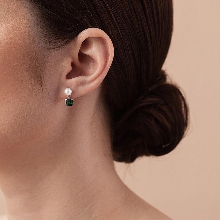 Золотые серьги - пусеты "Альма" (зеленые фианиты, жемчуг) с08248 от ювелирного магазина Оникс - 1