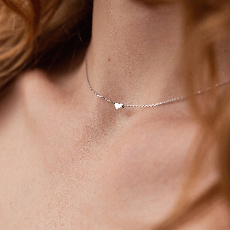 Колье "Сердечко" в белом золоте кол01771 от ювелирного магазина Оникс