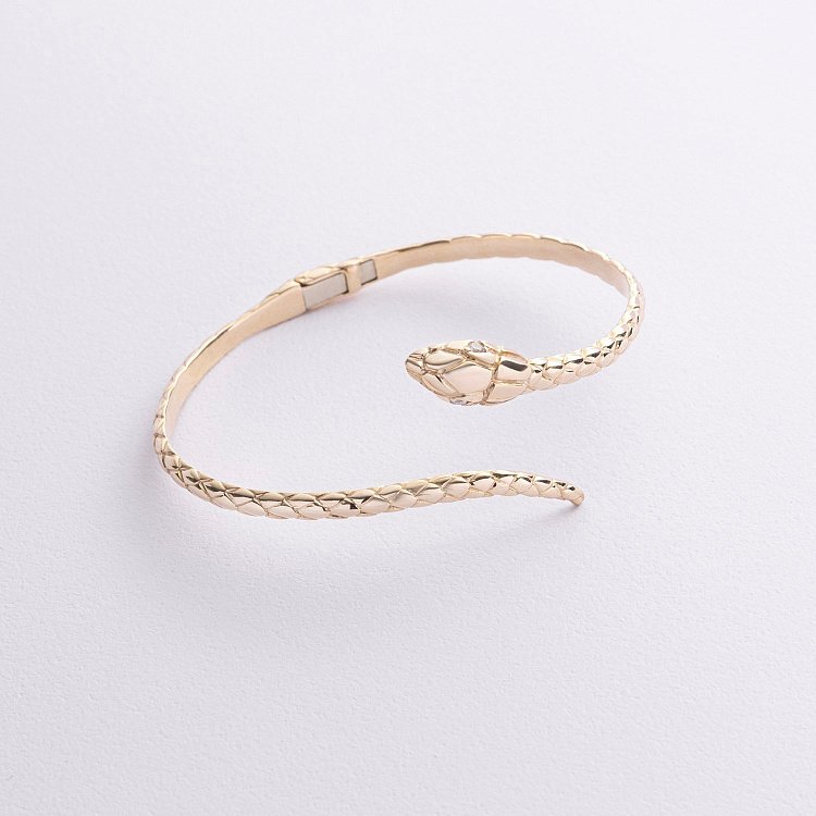 Жесткий браслет "Змея" в желтом золоте (фианиты) б05539 от ювелирного магазина Оникс