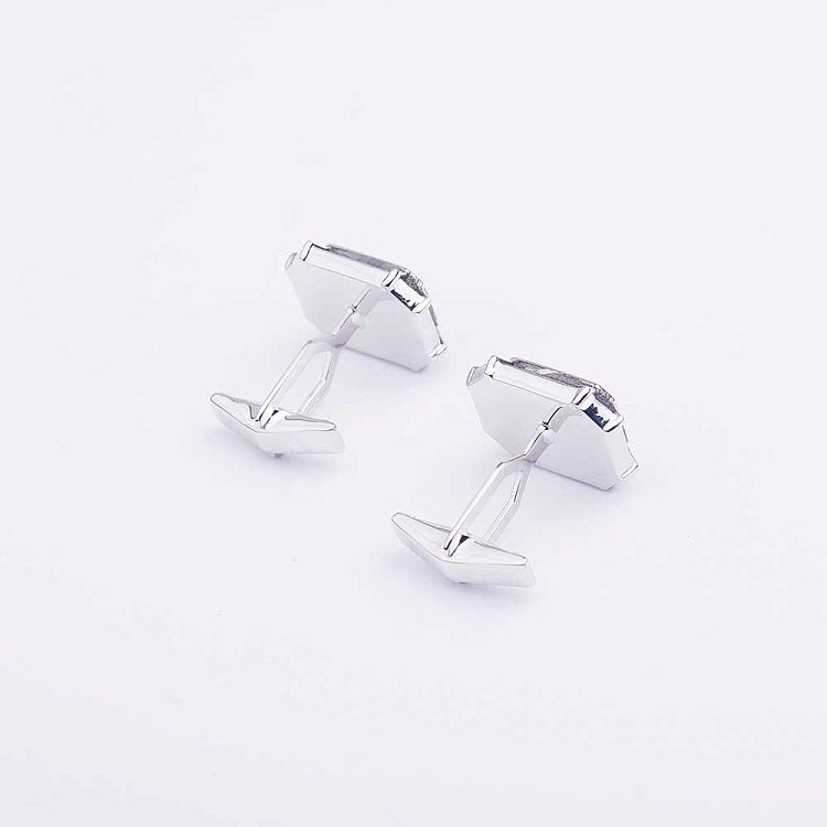 Золотые запонки с фианитами зап00046 от ювелирного магазина Оникс - 1