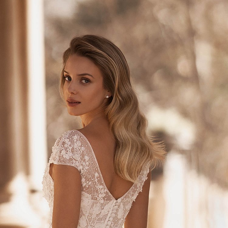 Серебряные серьги - пусеты с фианитами 842 от ювелирного магазина Оникс - 5