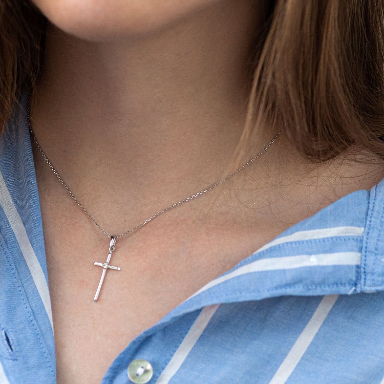 Золотий хрестик з діамантом пб0249 від ювелірного магазину Онікс - 1