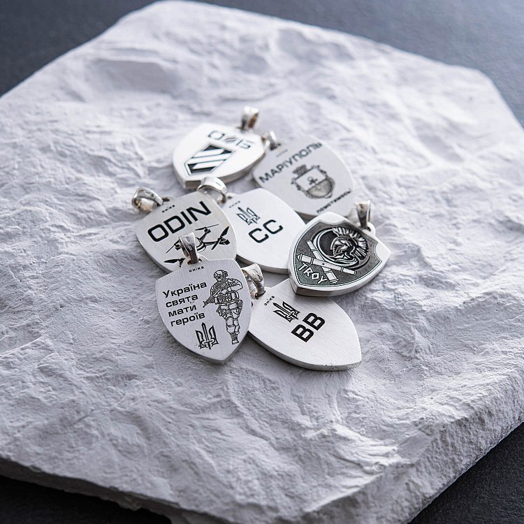 Серебряный кулон "Герб України - Тризуб. Україна понад усе. Индивидуальная гравировка" 133133 от ювелирного магазина Оникс - 42