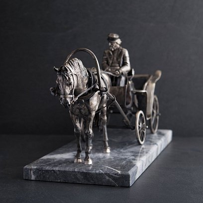 Срібна фігура ручної роботи извозчик №2