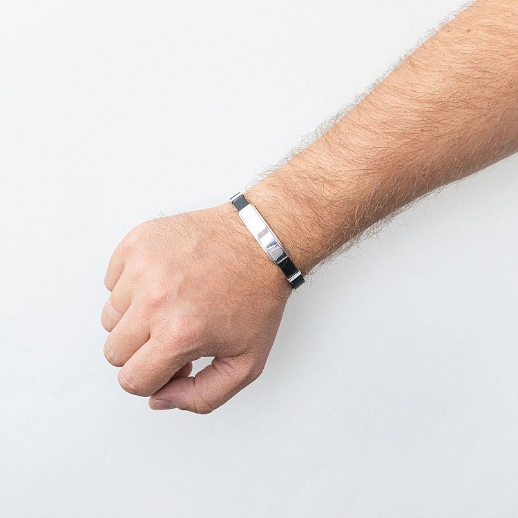 Мужской серебряный браслет (каучук) 141492 от ювелирного магазина Оникс - 1