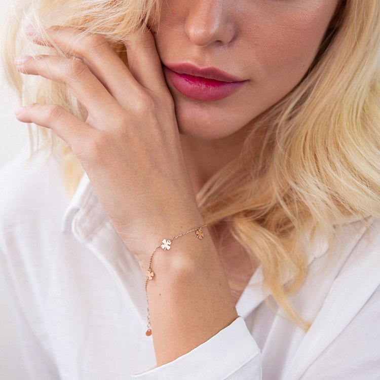 Браслет "Конюшина" в червоному золоті б04932 від ювелірного магазину Онікс - 1