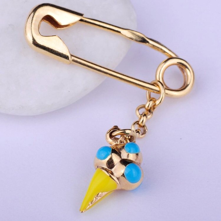 Золота шпилька "Морозиво" (емаль) зак00126м від ювелірного магазину Онікс