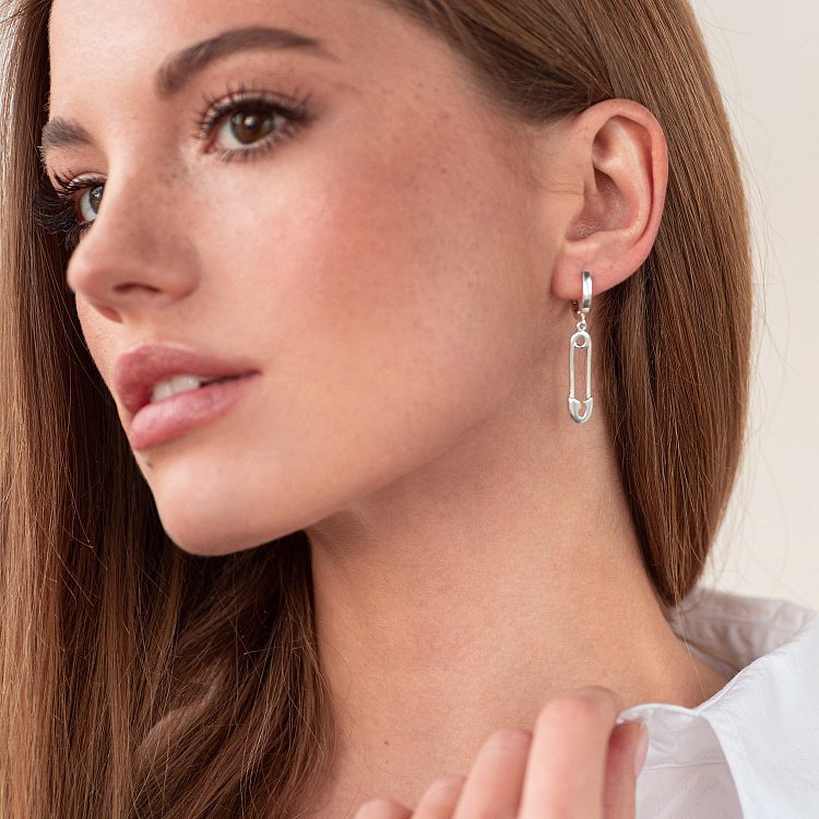 Срібні сережки "Шпильки" 123014 від ювелірного магазину Онікс - 2