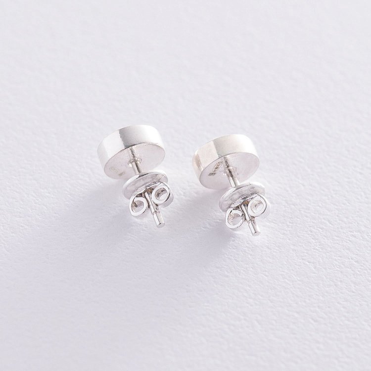 Срібні сережки - пусети (біла емаль) 122658 від ювелірного магазину Онікс - 1