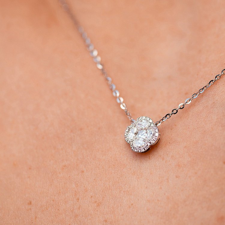 Золоте кольє "Конюшина" з діамантами колб0137mi від ювелірного магазину Онікс - 3