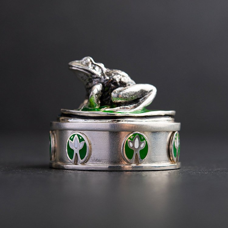 Срібна фігура "Жабка" ручної роботи 23118 від ювелірного магазину Онікс - 2