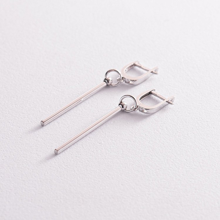 Сережки "Ідеал" у білому золоті с07813 від ювелірного магазину Онікс - 1