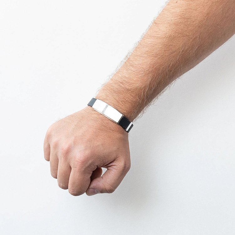 Чоловічий срібний браслет (каучук) 141485 від ювелірного магазину Онікс - 1