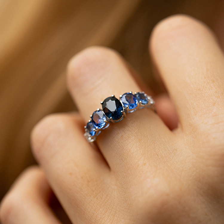 Золотое кольцо с сапфирами и бриллиантами кб0574sth от ювелирного магазина Оникс - 3