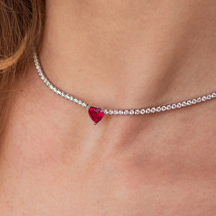 Серебряное колье - чокер "Сердечко" с фианитами 181257 от ювелирного магазина Оникс - 1