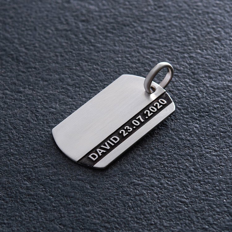 Серебряный жетон для индивидуальной гравировки (маленький) 133349-ГР от ювелирного магазина Оникс