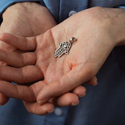 Срібний кулон "Хамса" з фіанітами 1188 №2