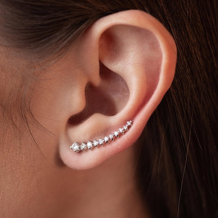 Серебряные серьги - клаймберы с фианитами 122852 от ювелирного магазина Оникс