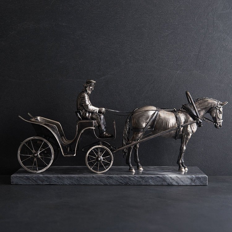 Срібна фігура ручної роботи извозчик від ювелірного магазину Онікс