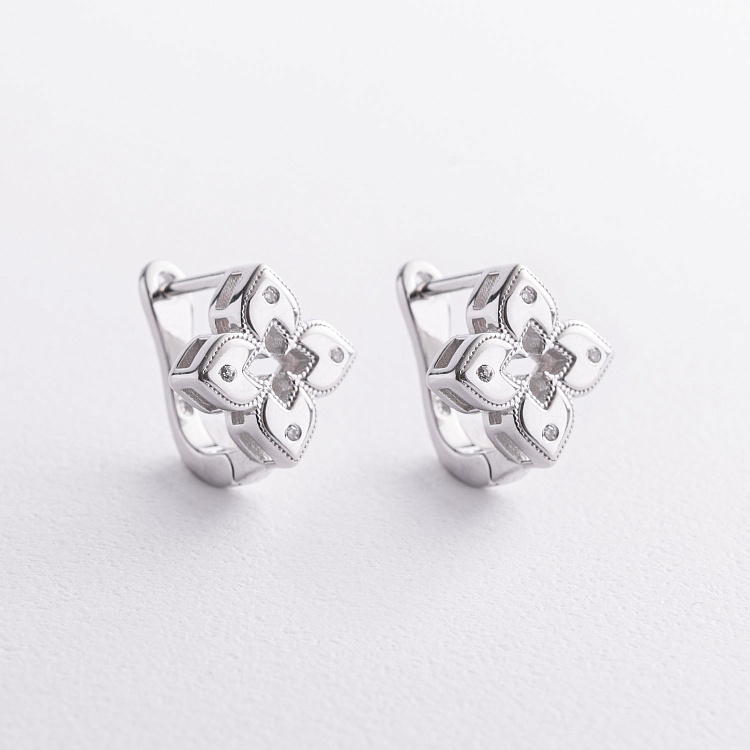 Срібні сережки "Конюшина" з фіанітами 123530 від ювелірного магазину Онікс