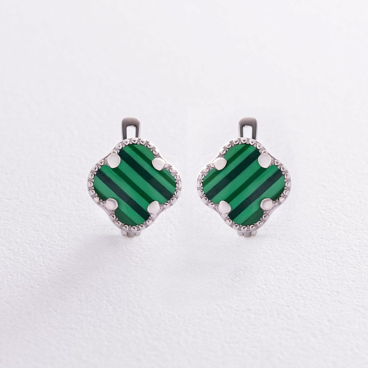 Серебряные серьги "Клевер" синт. малахит 121589 от ювелирного магазина Оникс