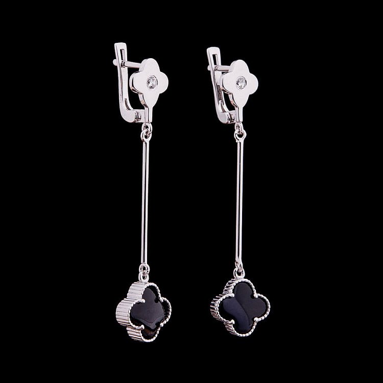 Золоті сережки "Конюшина" з оніксом і фіанітами с03683 від ювелірного магазину Онікс