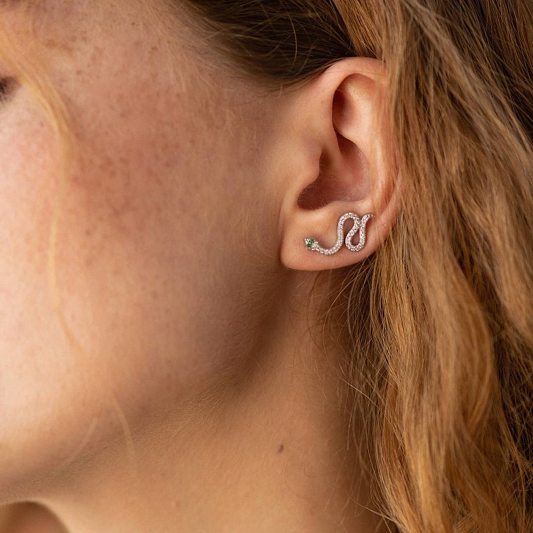 Серьги - клаймберы "Змеи" в серебре (фианиты) 109410 от ювелирного магазина Оникс