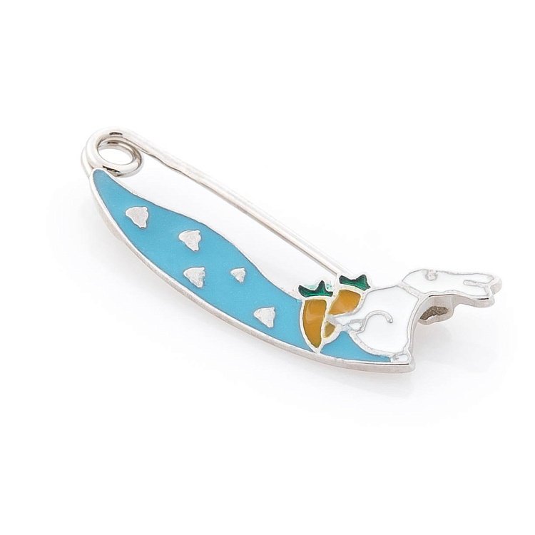 Срібна шпилька "Зайчик з морквою" (емаль) 21033 від ювелірного магазину Онікс