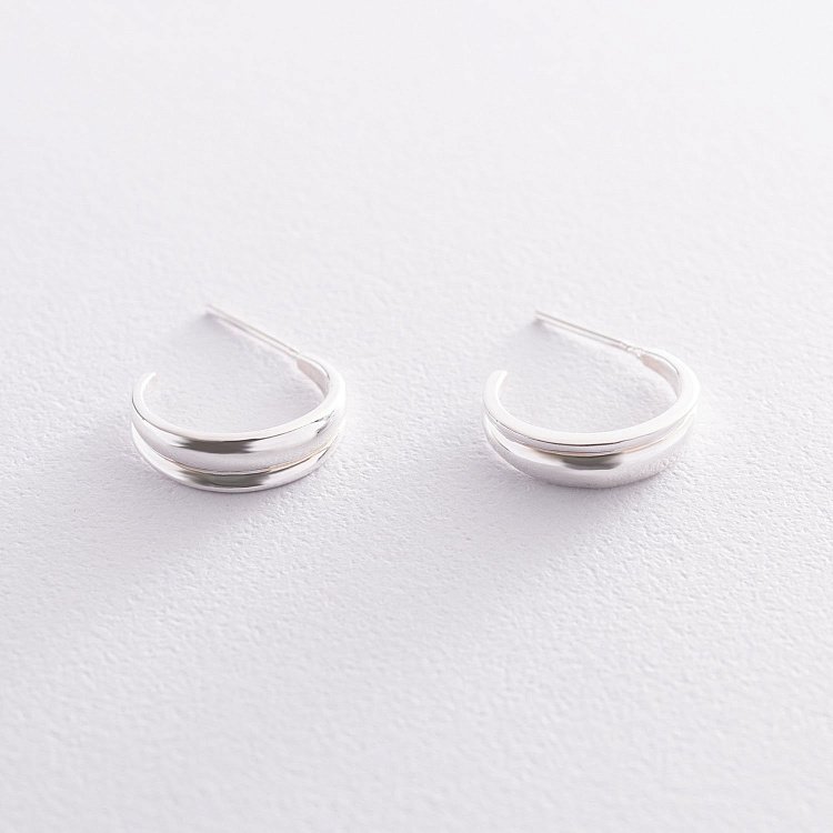 Серебряные серьги - пусеты "Сара" 122999 от ювелирного магазина Оникс