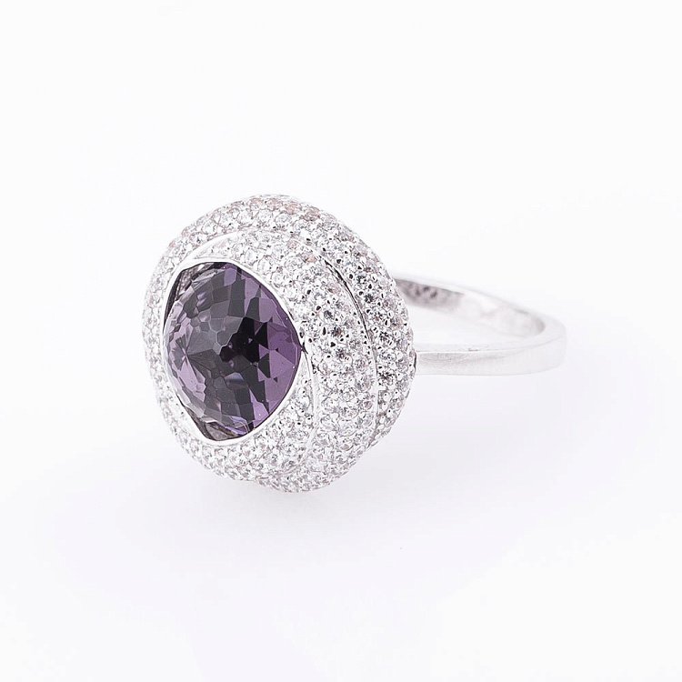 Золотое кольцо с фианитами к04575 - 1 Золотое кольцо с фианитами к04575 от ювелирного магазина Оникс - 1