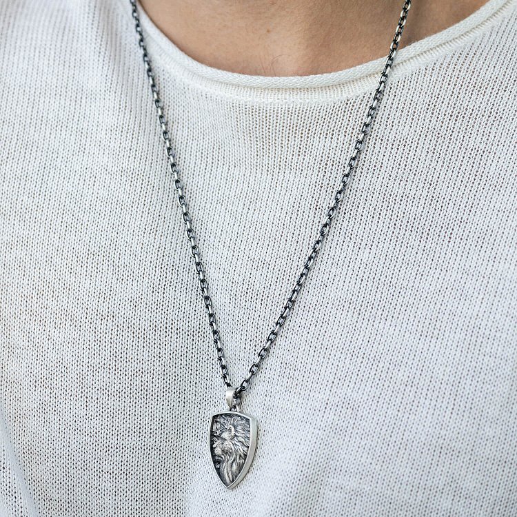 Срібний кулон "Лев" (можливе індивідуальне гравіювання) 7111 - 1 Срібний кулон "Лев" (можливе індивідуальне гравіювання) 7111 від ювелірного магазину Онікс - 1