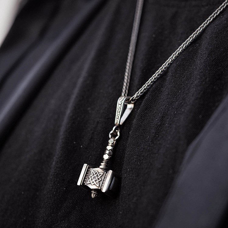 Серебряный кулон "Молот Сварога" 218 от ювелирного магазина Оникс - 5