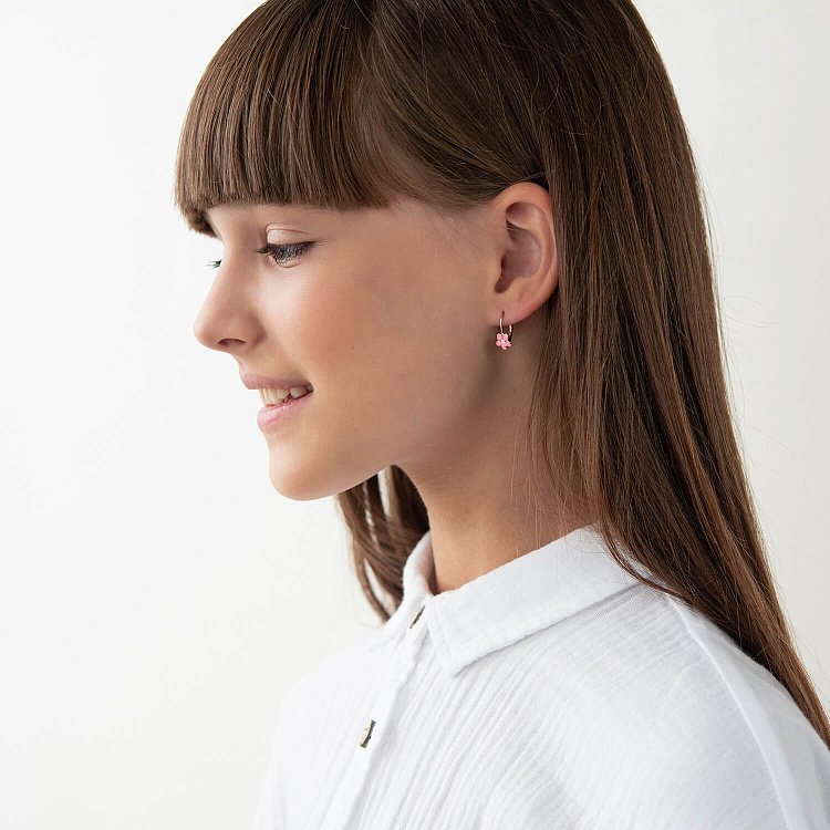 Золоті дитячі сережки "Квітки" з  з емаллю с01593 від ювелірного магазину Онікс - 3