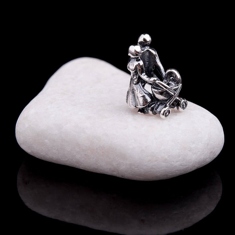 Шарм "Пара з коляскою" 132069 від ювелірного магазину Онікс - 1