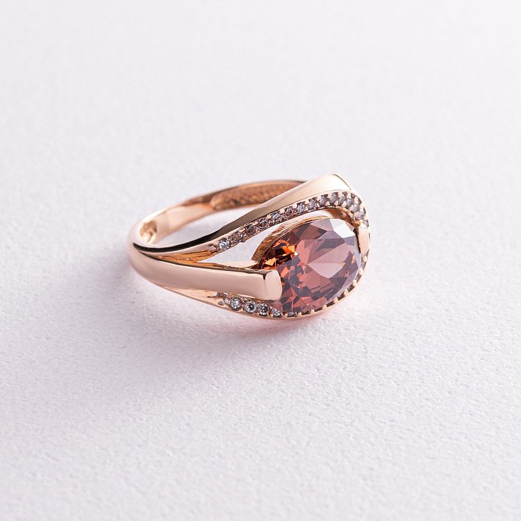 Золотое кольцо с фианитами к03585 от ювелирного магазина Оникс