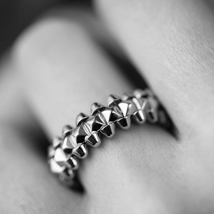 Кольцо "Тереза" в белом золоте к06545 от ювелирного магазина Оникс - 9