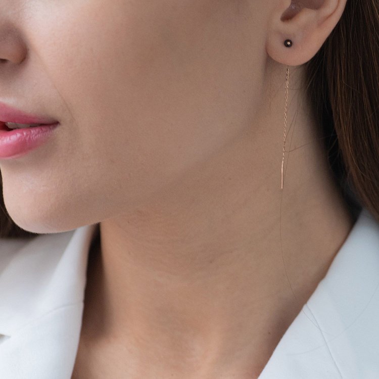 Золоті сережки - протяжки (чорні фіаніти) с07198 від ювелірного магазину Онікс - 1