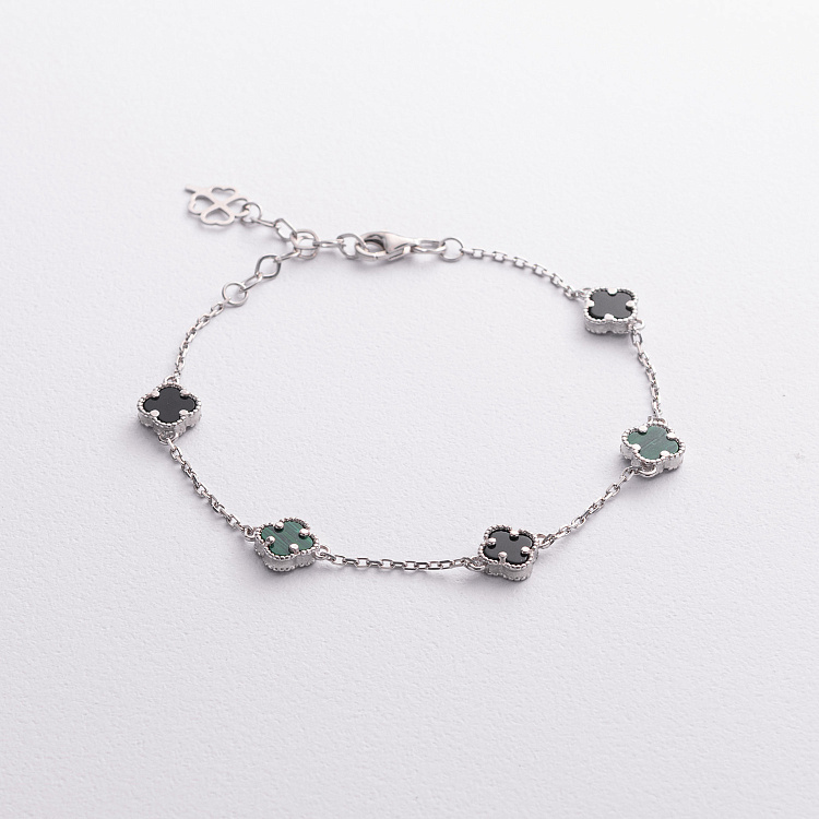 Серебряный браслет "Клевер" (оникс, малахит) 141846 от ювелирного магазина Оникс