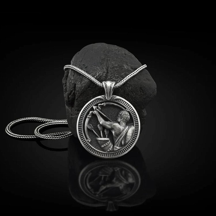 Серебряный кулон "Знак зодиака Стрелец" 133200стрілець от ювелирного магазина Оникс