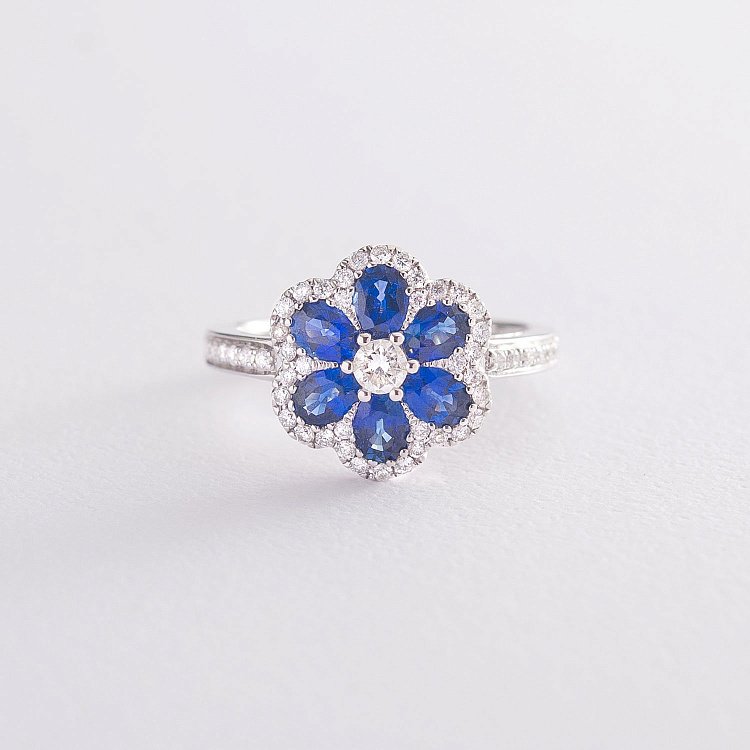 Золотое кольцо "Цветок" с сапфирами и бриллиантами кб0056mi от ювелирного магазина Оникс