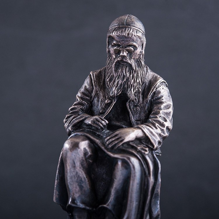 Срібна фігура ручної роботи "Єврейський кравець за роботою" сер00051 від ювелірного магазину Онікс - 1