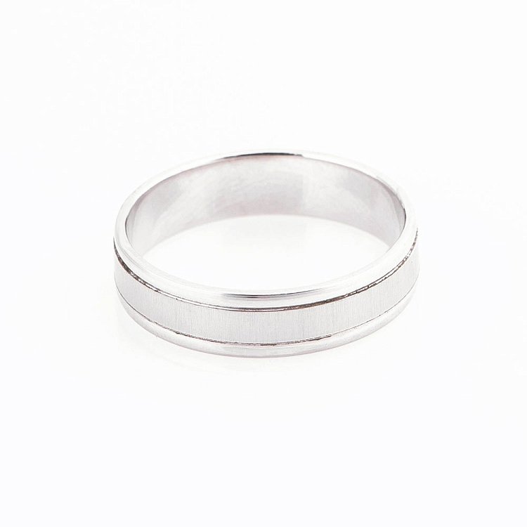 Золотое обручальное кольцо - лаконичное обр00109 от ювелирного магазина Оникс - 1